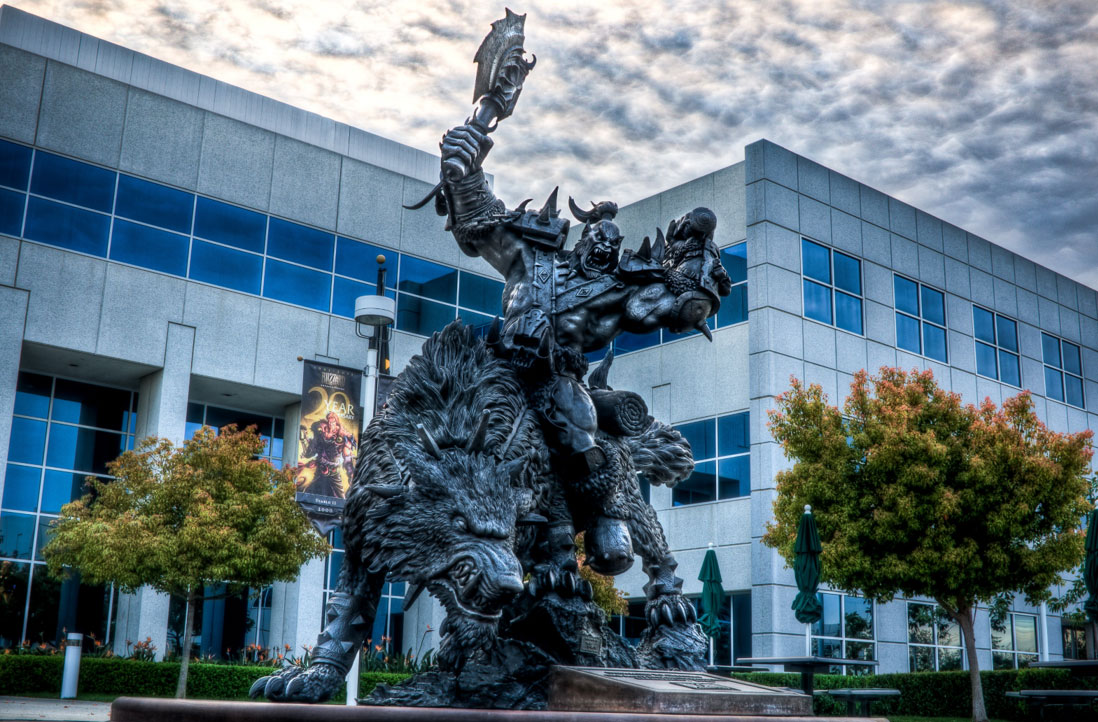 Blizzard статуя